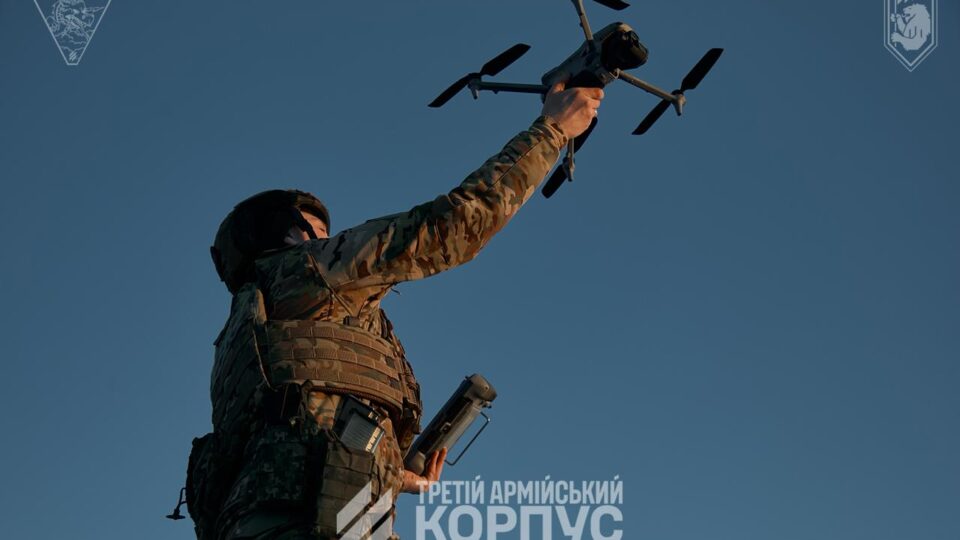 «Щоб він переходив на поштових голубів»: на Лиманському напрямку росіянам вибивають зв’язок  