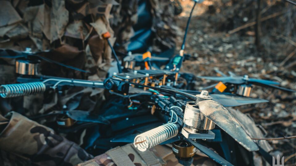 «У них з’явилися важкі бомбери — аналоги наших „Вампірів“»: свої нечисленні гексакоптери росіяни бережуть  