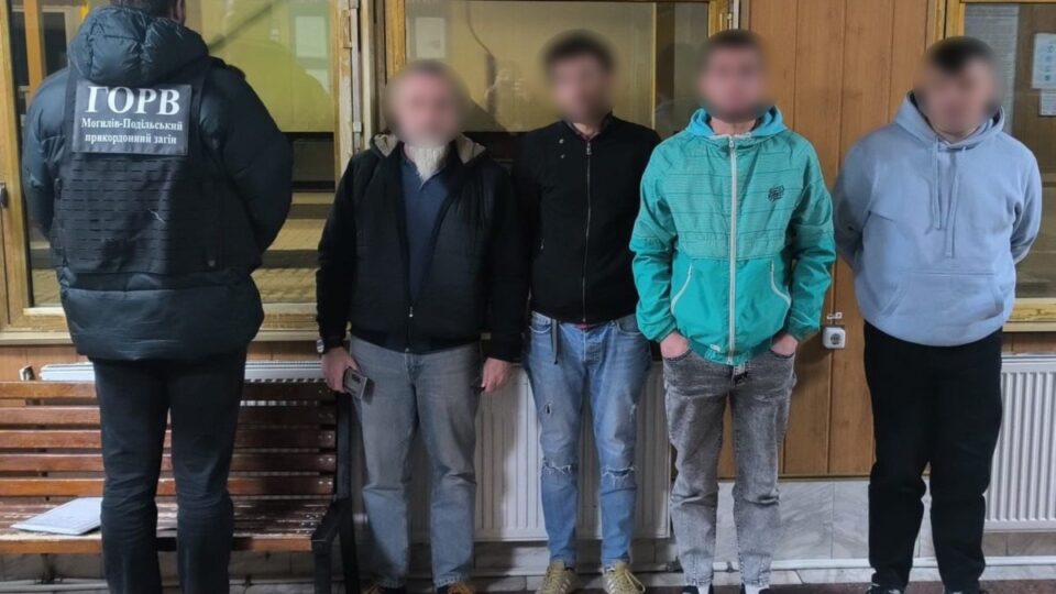 «Їдемо зрошувати Киргизстан»: ухилянти вигадують на кордоні справжні казки  