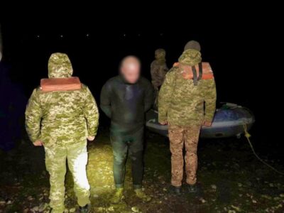Чи ласти не їдуть? На кордоні затримали ухилянта-підводника  