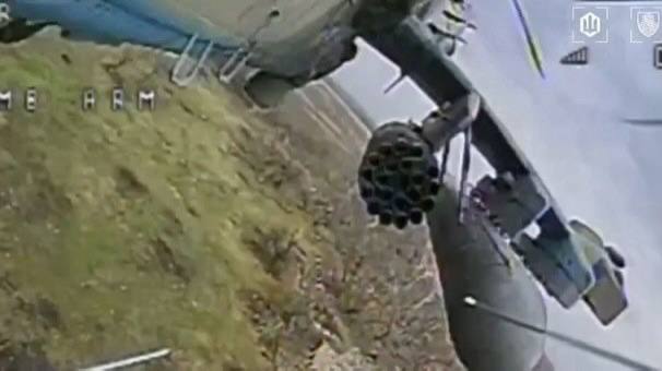 Гвинтокрил збили дроном на оптоволокні: деталі знищення Ка-52 «Алігатор»  