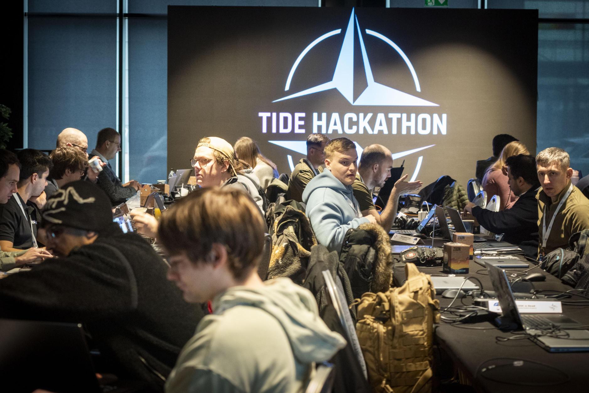 Учасники NATO TIDE Hackathon працюють над розробкою інноваційних технологічних рішень для сектору оборони.