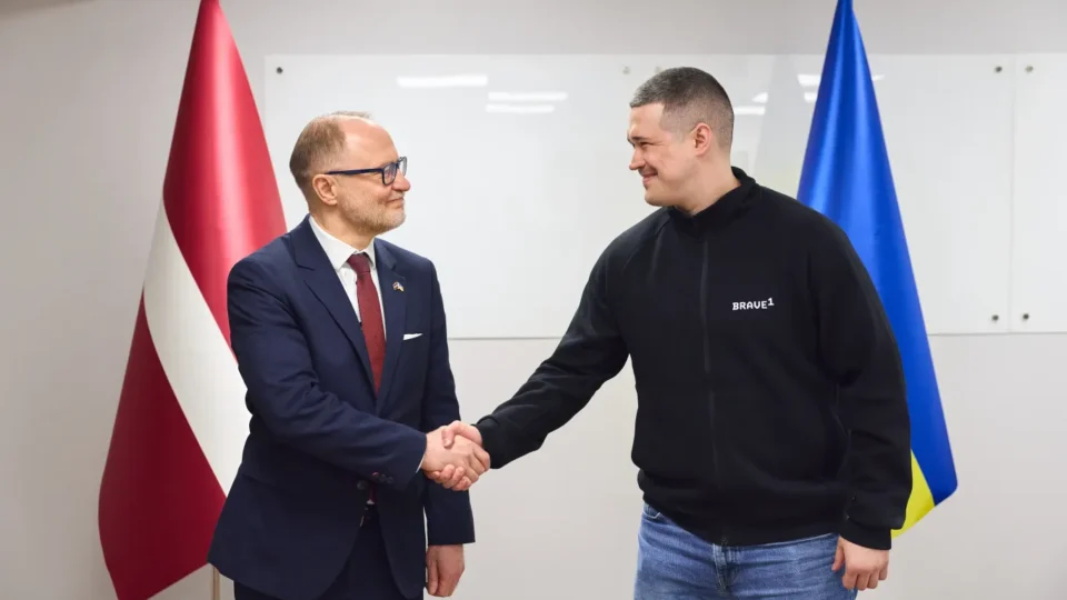 Латвія передасть Україні нову партію бойових бронемашин CVR(T)  