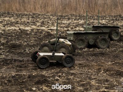 «Наземні дрони мотаються по передовій постійно»: на Покровському напрямку регулярно рятують пошкоджені НРК  