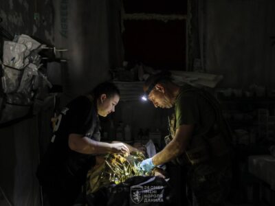 «Сила українських жінок — це всі 365 днів»: Президент показав зворушливі фото захисниць, медиків і матерів  