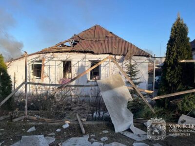 «Удар за ударом»: ракета, КАБи й дрони — на Харківщині загинула людина, серед поранених двоє дітей  