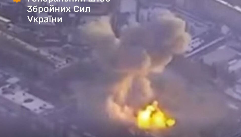 Уражено аеродром «Майкоп» і завод мікросхем для ракет — Генштаб повідомив деталі ударів у рф  