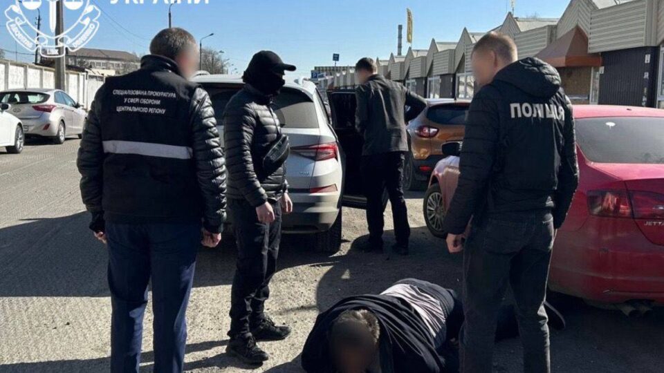 Обіцяв за $9 тисяч організувати втечу з місця служби до Угорщини: на Київщині затримано організатора схеми  