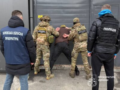 Стрибки через паркан і плавання за 20 тисяч євро: затримано посібників ухилянтів, зокрема громадянина рф  