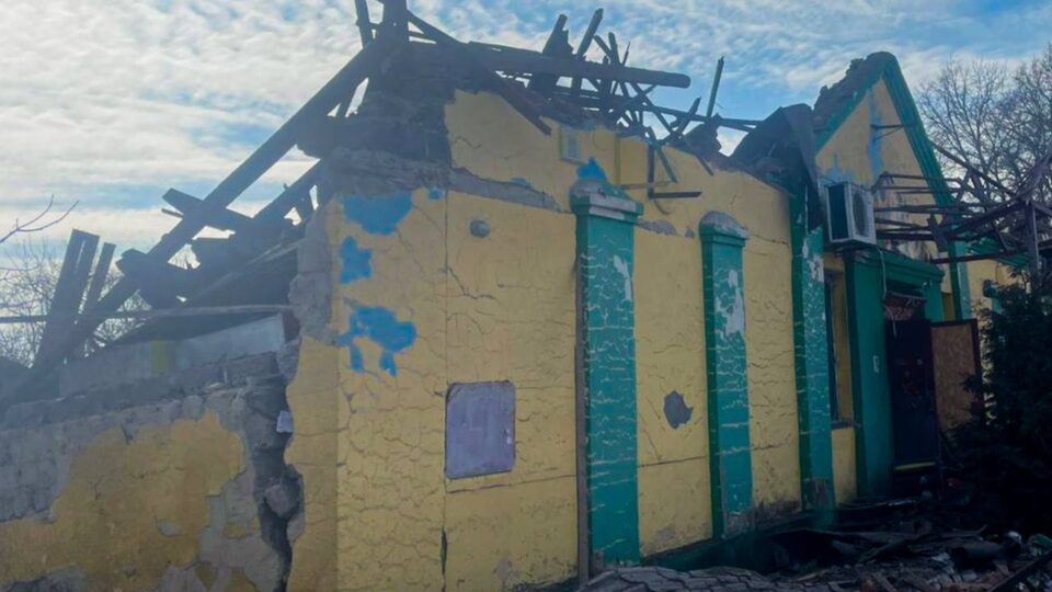 На Сумщині внаслідок ворожих обстрілів три людини загинули, а 10 зазнали поранень  