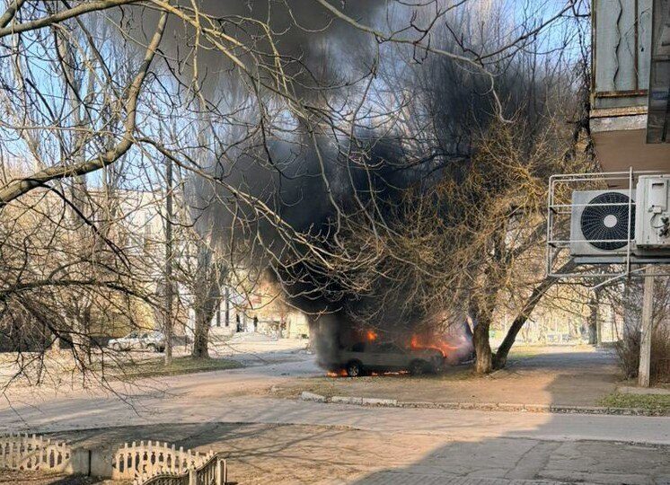 Ворог атакував Херсонщину: є загиблий і поранені, пошкоджено школу  