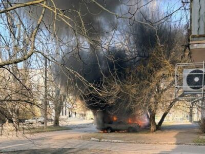 Ворог атакував Херсонщину: є загиблий і поранені, пошкоджено школу  
