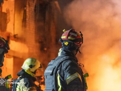 Цілились по енергетиці й залізниці: Президент прокоментував нічний обстріл рф  