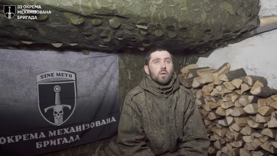 «Окупанти були просто щасливими істотками»: здатися в полон стало для росіян єдиним варіантом вижити  