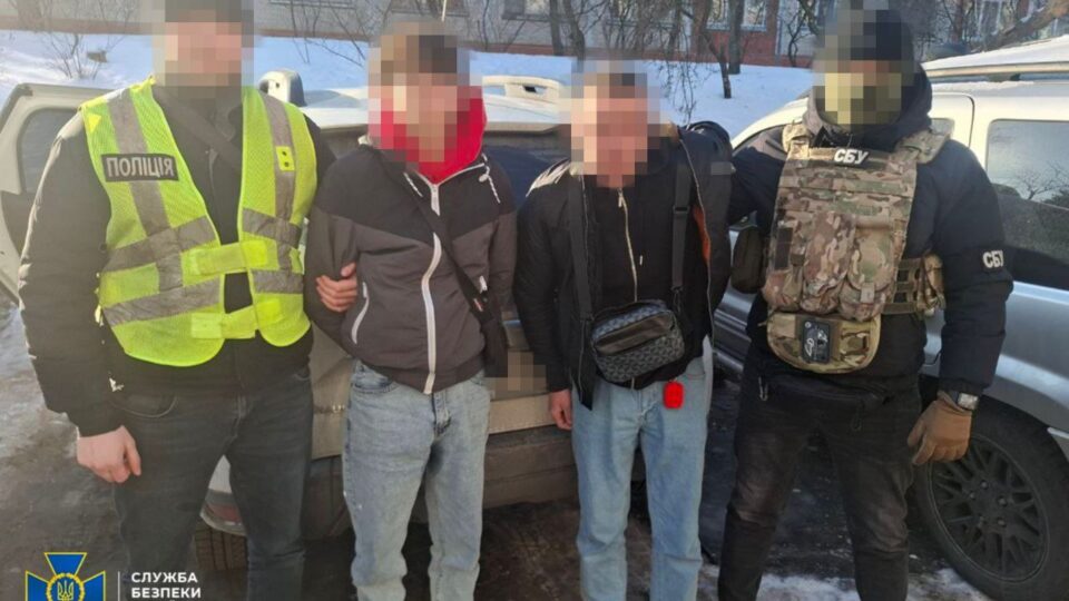 Затримано шістьох підпалювачів, які виконували замовлення рф у трьох регіонах України — СБУ  