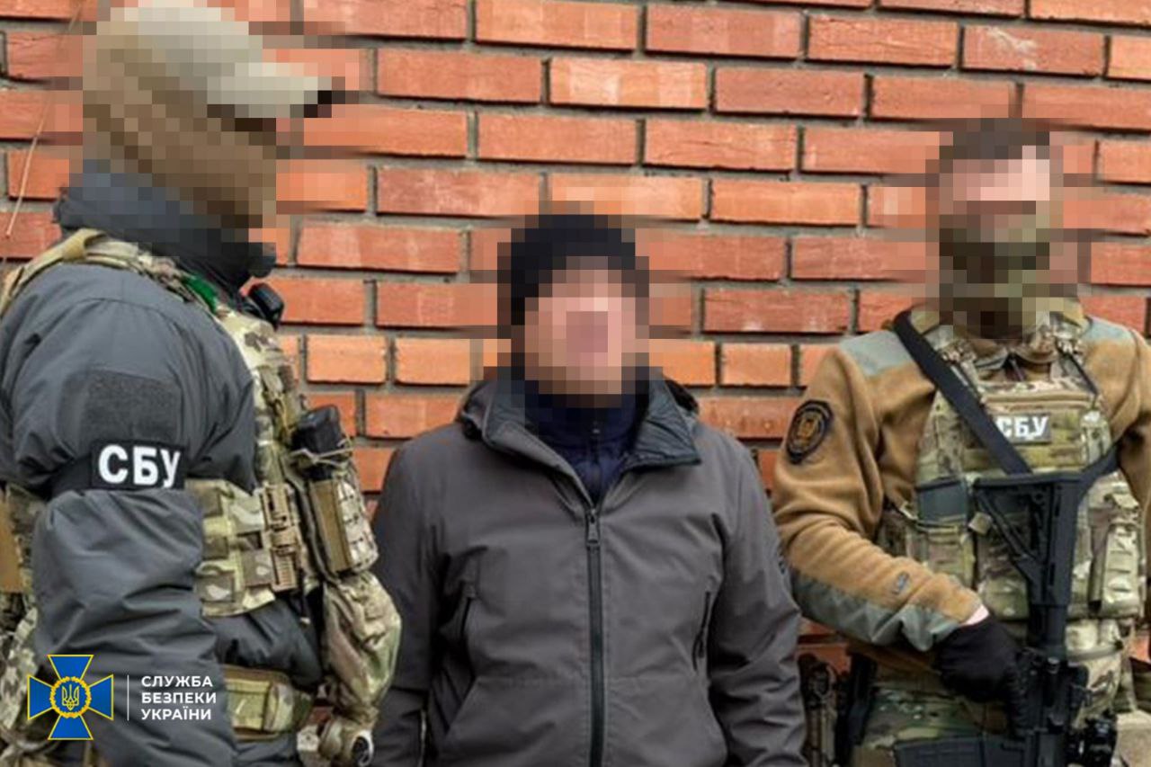 СБУ затримала чоловіка, якого підозрюють у роботі на ворога