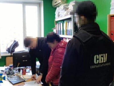 Чиновниці Мінкульту повідомлено про підозру за виправдовування російської агресії  