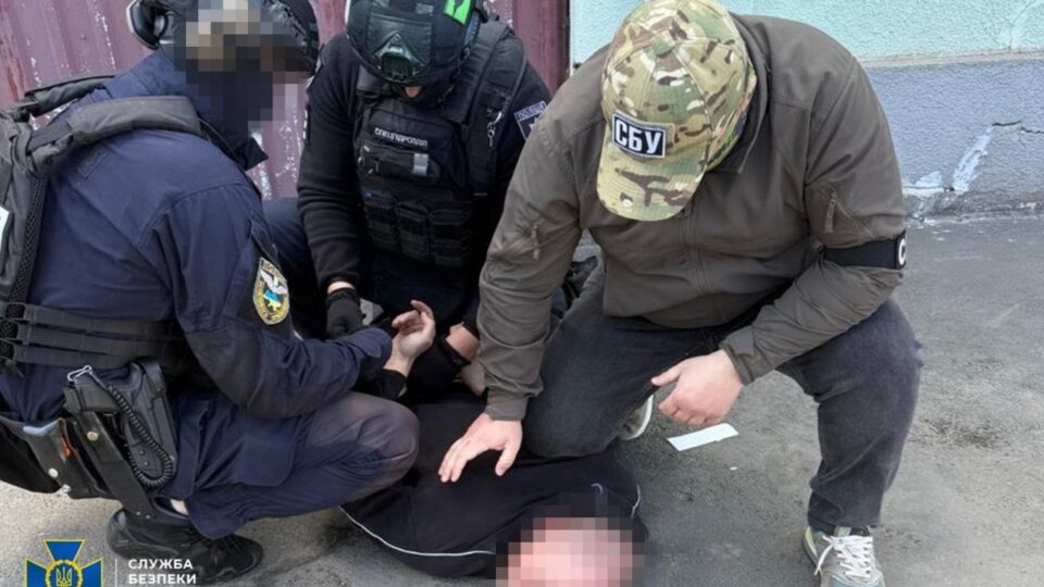 Фальшиве бронювання та інваліди за хабарі: ліквідовано ще 8 «ухилянтських схем»  