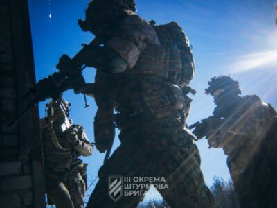 «Знайшли берізку — і давай хороводи водити навколо неї від дрона»: на Лиманському напрямку нищать ворожих штурмовиків  