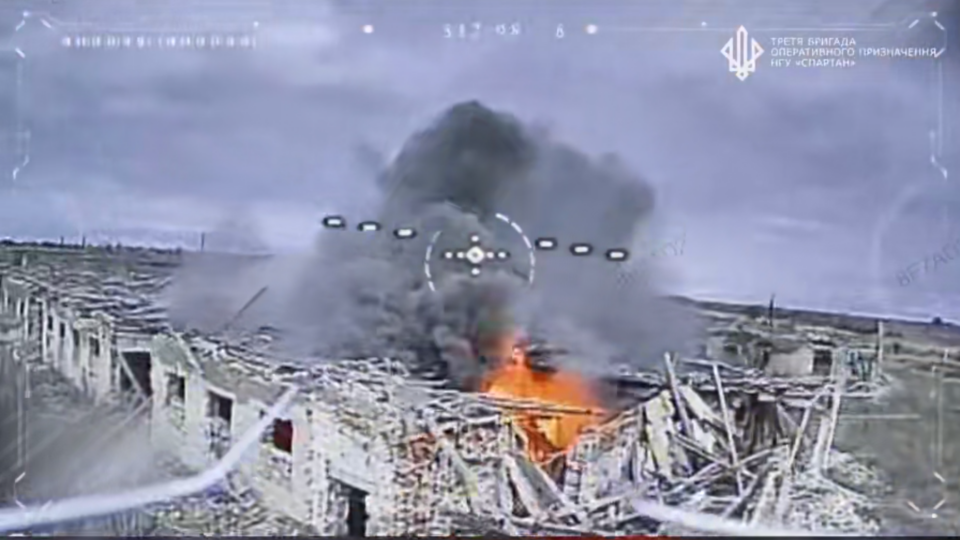 Руська трійка у вогні: окупанти втратили добре захищені танки  