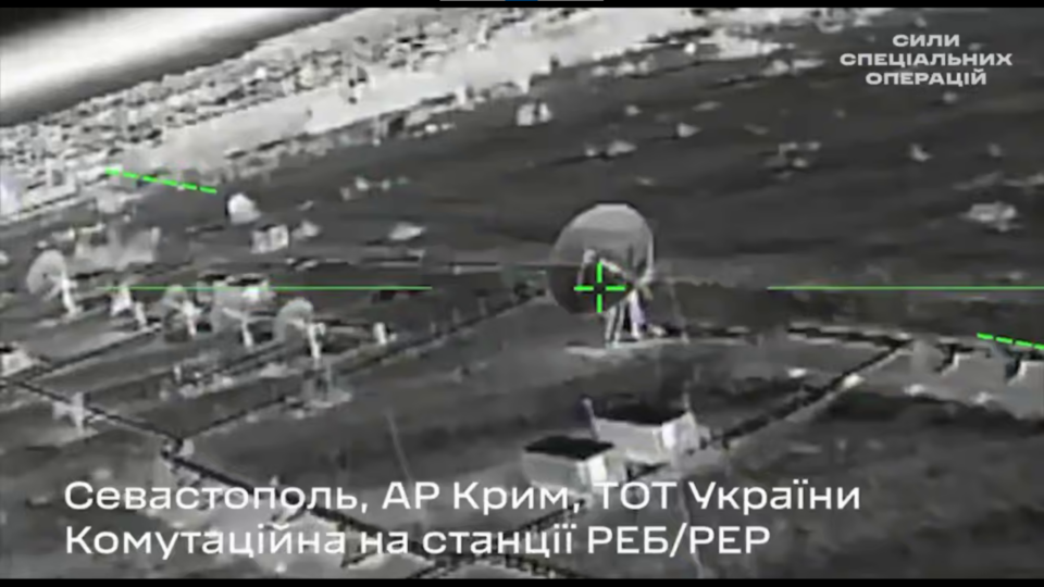 Аеродром у Криму і бази на Запоріжжі: запалали ворожі об’єкти на окупованих територіях  