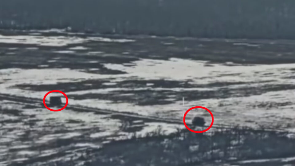 «Спробували відволікти увагу операторів БПЛА»: ворог кинув у «розвідку боєм» два танки з різними завданнями  