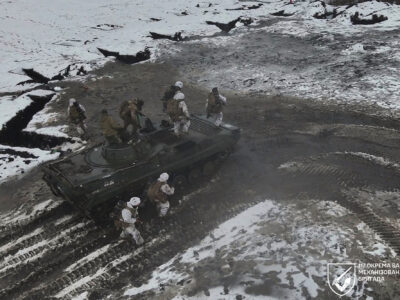 «В них є якісь такі тачанки»: на Покровському напрямку росіяни здійснюють логістику тачками  