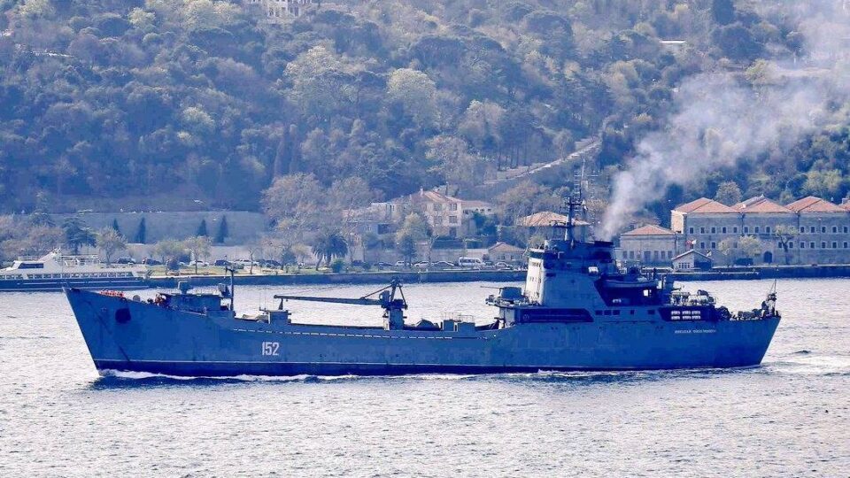 Спецпідрозділ ГУР «Примари» уразив у Криму два великі десантні кораблі та дороговартісну РЛС  