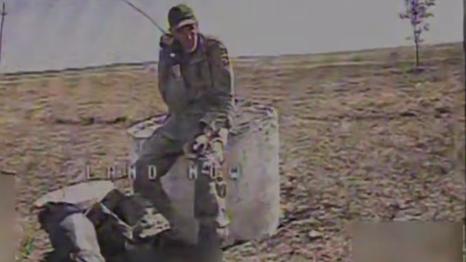 «Камандір, я — двєсті! Прінял, вичоркую»: окупант зробив доповідь на очах нашого дрона  