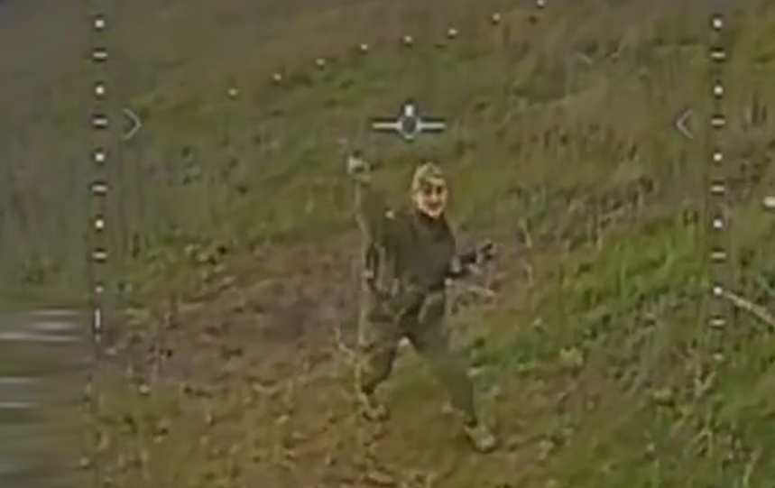 Спробував збити гранатою: російські штурмовики намагаються врятуватися від дронів  