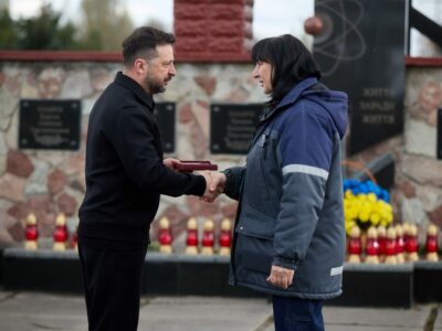 Президент відзначив державними нагородами працівників ЧАЕС, які забезпечують роботу станції під час війни  