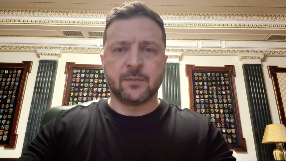 «Дякую нашим воїнам за влучність» — Президент про удари по нафтовій інфраструктурі рф  