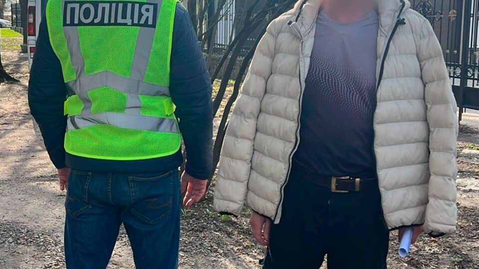 Гранати, пістолет, ніж: у Харкові затримали нападника на військовослужбовця ТЦК  