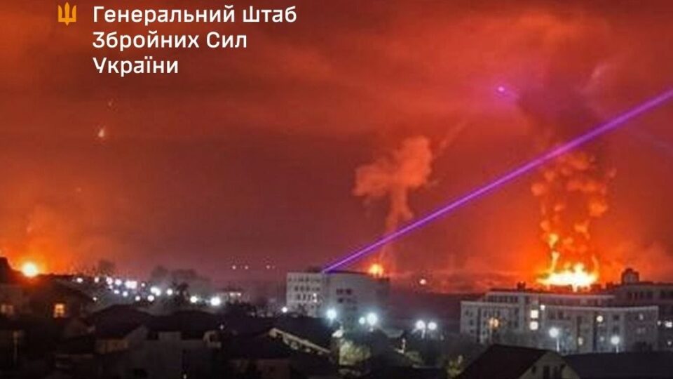 Сили оборони уразили літак-амфібію Бе-12 та нафтовий термінал «Шесхарис» росіян  