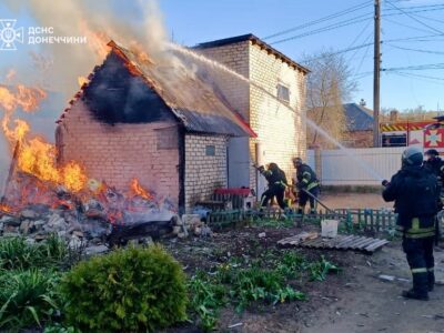 Ворог обстріляв Слов’янськ: є загиблий, постраждав рятувальник  