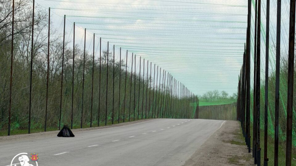 У Запорізькій області закрили антидроновими сітками 200 кілометрів автошляхів  