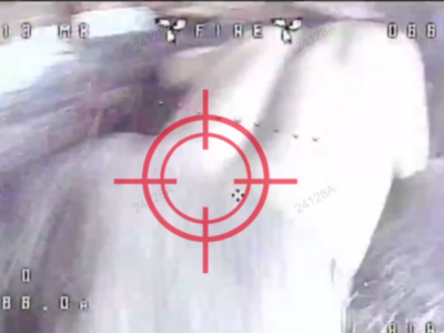 Роздягнувся по пояс: російський штурмовик чомусь вирішив померти в одних штанах  