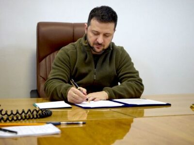 «Б’ють по самому ядру»: Президент ввів у дію санкції проти субʼєктів, які забезпечують російський ВПК  