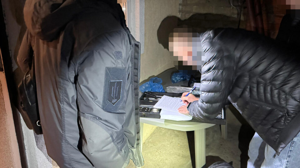 Заробляли десятки тисяч доларів на ухилянтах і дезертирах: судитимуть правоохоронців  