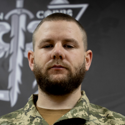 Щоб ефективно працювати з неба — треба пройти «землю»: історія дронаря з позивним «Дю...