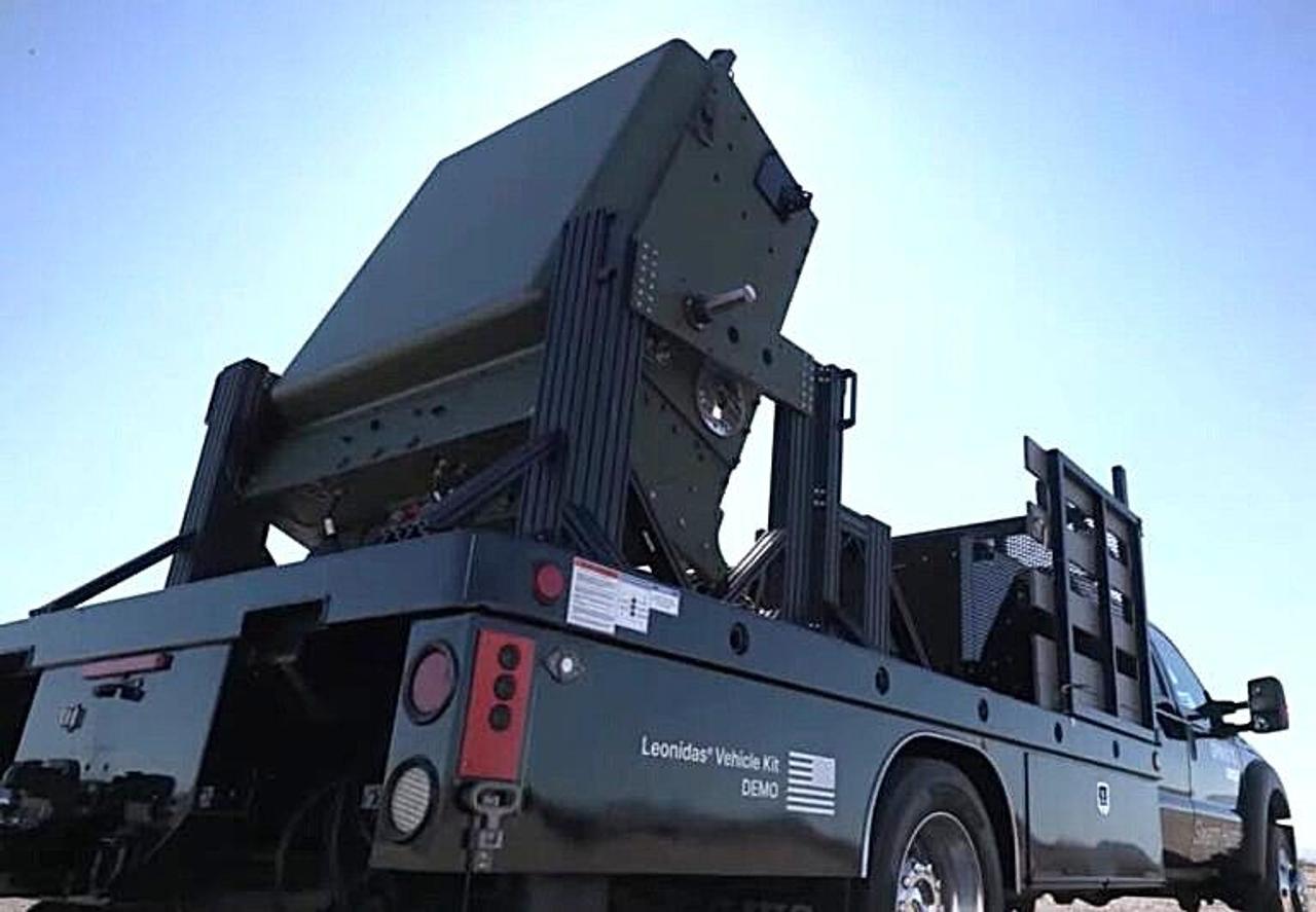 Автономна роботизована система боротьби з волоконно-оптичними БПЛА Leonidas