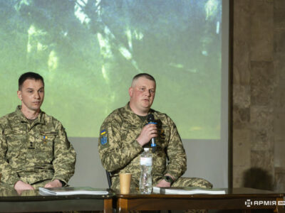 У Києві Герої України Павло Романюк та В’ячеслав Агеєв провели зустріч із молоддю  