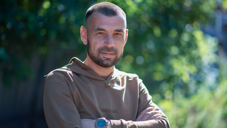 «Зараз може прилетіти за 60 км від ЛБЗ, на “цивільній” трасі» — військовий логіст про особливості служби  