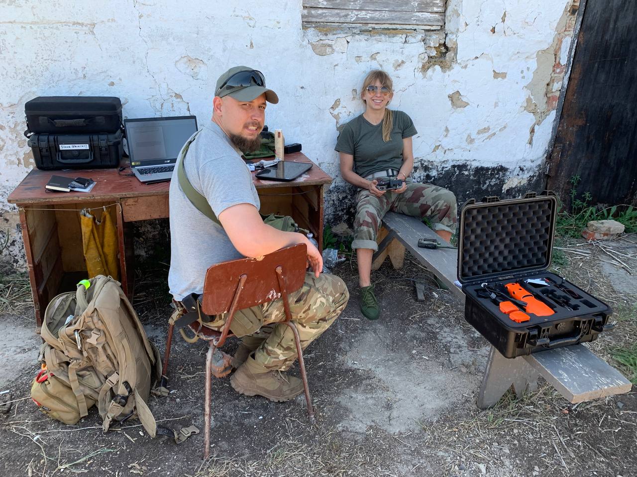 Сергій Коновал з майбутньою дружиною Олею