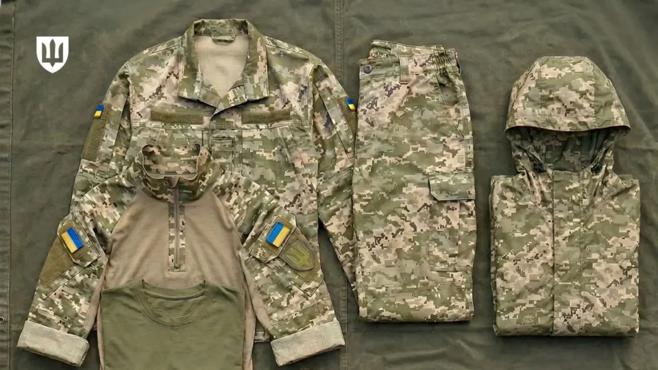 Літня форма вже незабаром: у Міноборони пояснили коли носитимуть і що входить до комплекту  