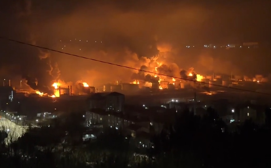 пожежі в порту, вид з повітря