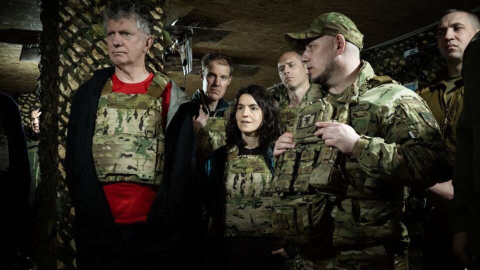 Реальна картина того, що відбувається на фронті: Запорізький напрямок відвідала британська делегація  