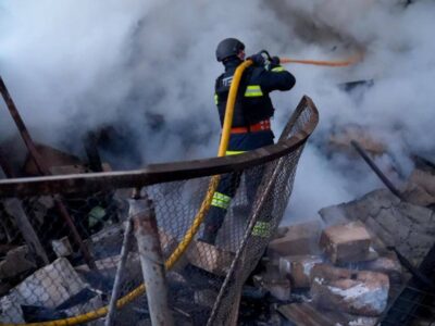 Окупанти уразили енергообʼєкти на Чернігівщині — більшість районів області знеструмлені  