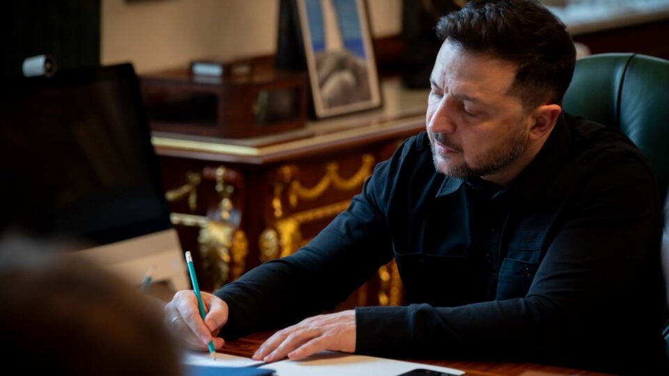 «Гроші мають працювати на війну» — Президент анонсував зміни в держкомпаніях і нові ресурси для оборони  