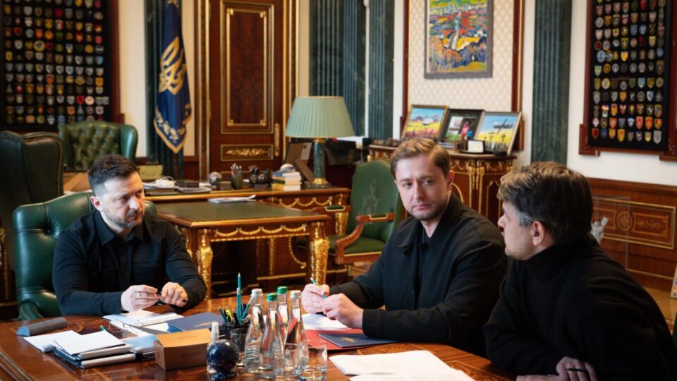 Понад 2100 врятованих дітей: Володимир Зеленський заслухав звіт ініціативи Bring Kids Back UA  